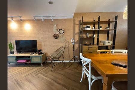 Sala de casa para alugar com 3 quartos, 140m² em Jardim Maria Luiza, São Paulo