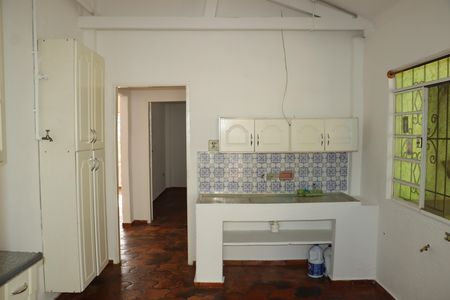 Casa de Condomínio para alugar com 2 quartos, 1000m² em Chácara Rincão, Cotia