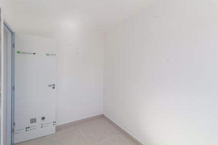 Quarto 2 de apartamento para alugar com 2 quartos, 42m² em Itaquera, São Paulo