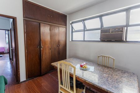 Apartamento à venda com 110m², 3 quartos e 1 vagaCopa