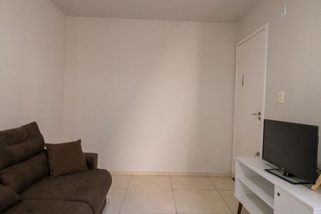 Sala de apartamento para alugar com 2 quartos, 45m² em Santa Cândida, Curitiba