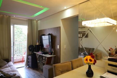 Sala de apartamento para alugar com 2 quartos, 50m² em Parque Savoi City, São Paulo