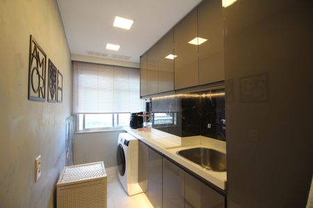 Apartamento à venda com 89m², 3 quartos e 1 vagaÁrea de Serviço