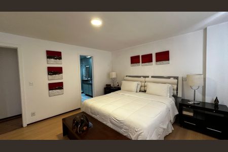 Apartamento à venda com 208m², 3 quartos e 2 vagasQuarto 2