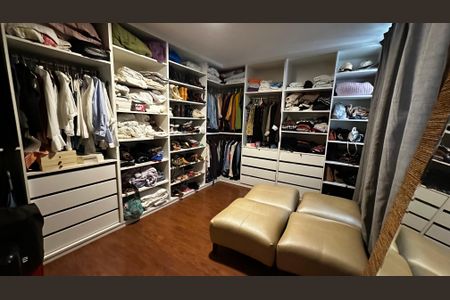 Apartamento à venda com 208m², 3 quartos e 2 vagasQuarto 3