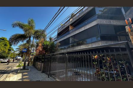 Apartamento à venda com 208m², 3 quartos e 2 vagasFachada