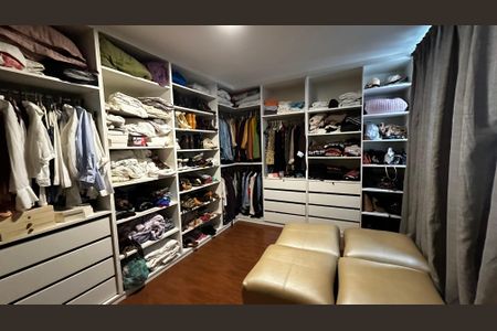 Apartamento à venda com 208m², 3 quartos e 2 vagasQuarto 3