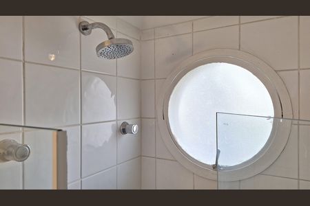 Apartamento à venda com 50m², 2 quartos e 2 vagas Apartamento à venda com 50m², 2 quartos e 2 vagasDetalhe Banheiro