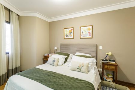 Apartamento à venda com 131m², 3 quartos e 2 vagasSuíte 2