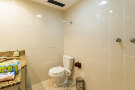 Apartamento à venda com 131m², 3 quartos e 2 vagasBanheiro Social