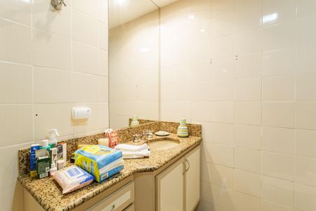 Apartamento à venda com 131m², 3 quartos e 2 vagasBanheiro Social