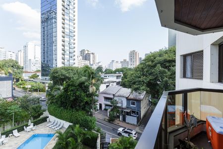 Apartamento à venda com 131m², 3 quartos e 2 vagasVaranda