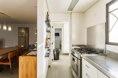 Apartamento à venda com 131m², 3 quartos e 2 vagasCozinha
