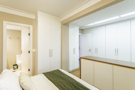 Apartamento à venda com 131m², 3 quartos e 2 vagasSuíte 2