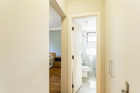 Apartamento à venda com 131m², 3 quartos e 2 vagasSuíte 1