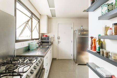 Apartamento à venda com 131m², 3 quartos e 2 vagasCozinha