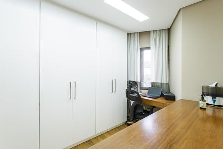Apartamento à venda com 131m², 3 quartos e 2 vagasSuíte 2