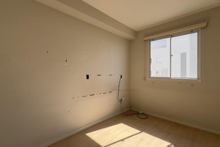 Quarto 2 de apartamento para alugar com 2 quartos, 37m² em Vila das Bandeiras, Guarulhos