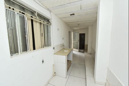 Casa à venda com 106m², 5 quartos e 6 vagas Casa à venda com 106m², 5 quartos e 6 vagasCozinha 2