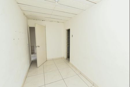 Casa à venda com 106m², 5 quartos e 6 vagas Casa à venda com 106m², 5 quartos e 6 vagasQuarto 4