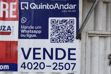 Casa à venda com 106m², 5 quartos e 6 vagas