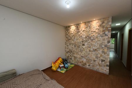 Casa à venda com 106m², 5 quartos e 6 vagas Casa à venda com 106m², 5 quartos e 6 vagasSala