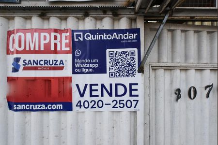 Casa à venda com 106m², 5 quartos e 6 vagas Casa à venda com 106m², 5 quartos e 6 vagasPlaca instalada no dia 17-04-2026. Com o codio RXDE-85