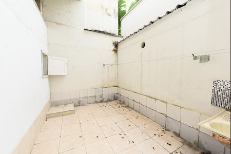 Casa à venda com 106m², 5 quartos e 6 vagas Casa à venda com 106m², 5 quartos e 6 vagasÁrea de Serviço 2