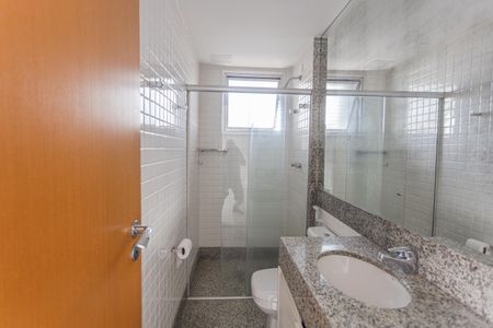 Apartamento para alugar com 83m², 2 quartos e 2 vagasBanheiro da Suíte 1