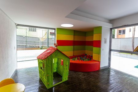 Apartamento para alugar com 83m², 2 quartos e 2 vagasÁrea comum - Brinquedoteca