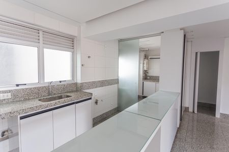 Apartamento para alugar com 83m², 2 quartos e 2 vagasCozinha