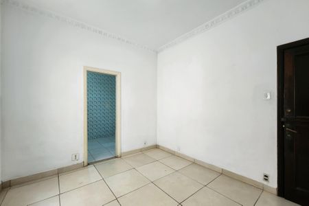 Sala  de apartamento à venda com 2 quartos, 70m² em Benfica, Rio de Janeiro