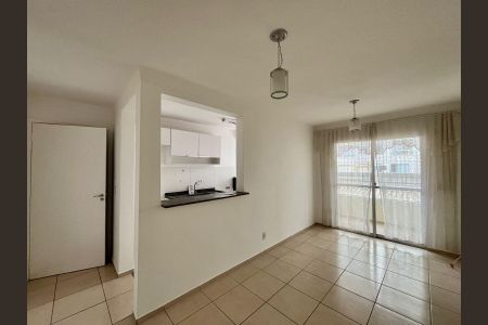 Sala de apartamento à venda com 3 quartos, 56m² em Jardim Nova Europa, Campinas