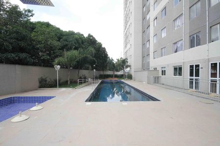 Apartamento para alugar com 40m², 2 quartos e sem vaga Apartamento para alugar com 40m², 2 quartos e sem vagaÁrea comum - Piscina