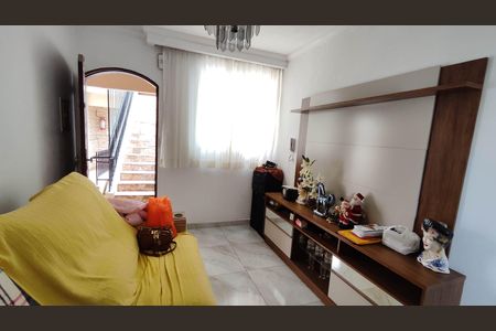 Sala de apartamento para alugar com 2 quartos, 50m² em Parque Sao Francisco, Ferraz de Vasconcelos