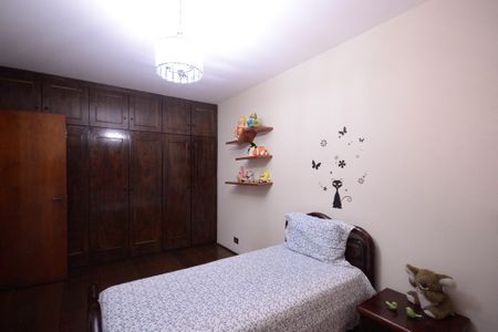 Casa para alugar com 403m², 5 quartos e 6 vagas Casa para alugar com 403m², 5 quartos e 6 vagasQuarto 2