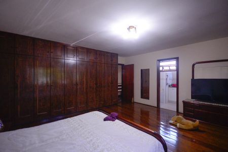 Casa para alugar com 403m², 5 quartos e 6 vagas Casa para alugar com 403m², 5 quartos e 6 vagasQuarto 1 - Suite