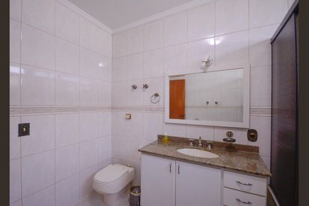 Casa para alugar com 403m², 5 quartos e 6 vagas Casa para alugar com 403m², 5 quartos e 6 vagasBanheiro Social