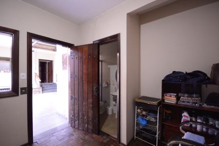 Casa para alugar com 403m², 5 quartos e 6 vagas Casa para alugar com 403m², 5 quartos e 6 vagasÉdicula - Quarto 1 (suite)