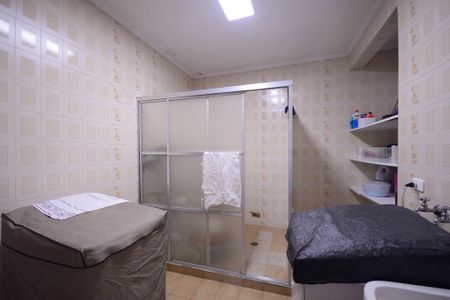 Casa para alugar com 403m², 5 quartos e 6 vagas Casa para alugar com 403m², 5 quartos e 6 vagasÁrea de Serviço