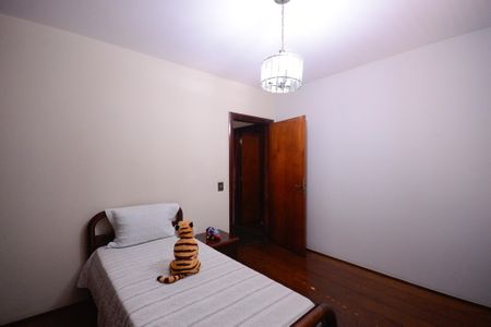 Casa para alugar com 403m², 5 quartos e 6 vagas Casa para alugar com 403m², 5 quartos e 6 vagasQuarto 3