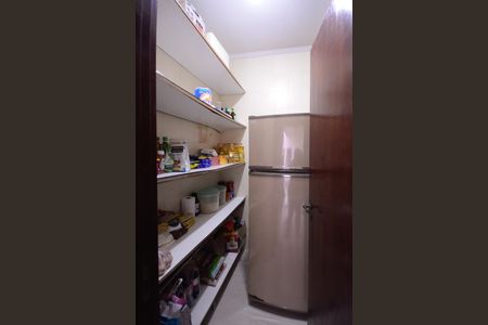 Casa para alugar com 403m², 5 quartos e 6 vagas Casa para alugar com 403m², 5 quartos e 6 vagasCozinha - Dispensa