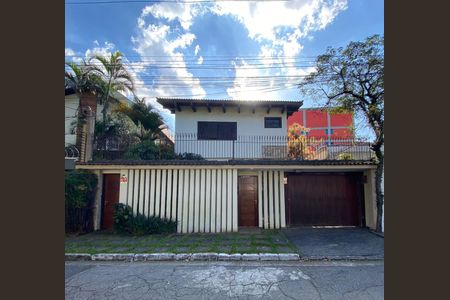 Casa para alugar com 403m², 5 quartos e 6 vagas Casa para alugar com 403m², 5 quartos e 6 vagasFachada
