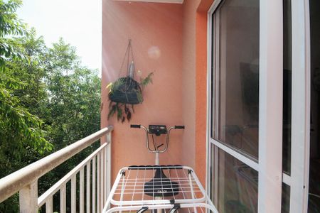 Varanda Sala de apartamento para alugar com 2 quartos, 37m² em Lajeado, Cotia