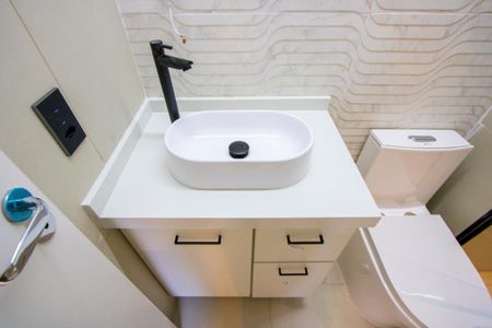 Apartamento para alugar com 37m², 2 quartos e sem vagaBanheiro