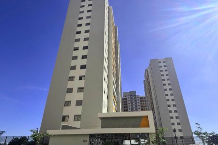 Apartamento à venda com 61m², 2 quartos e 1 vagaFachada e portaria 