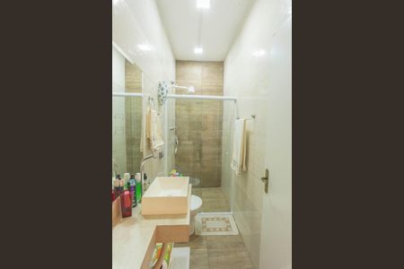 Casa à venda com 280m², 3 quartos e 3 vagasBanheiro