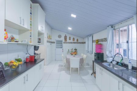 Casa à venda com 280m², 3 quartos e 3 vagasCozinha
