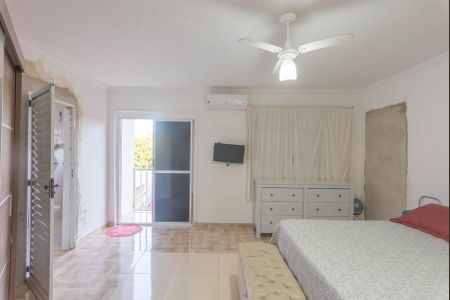 Casa à venda com 280m², 3 quartos e 3 vagasCasa 2- Suíte