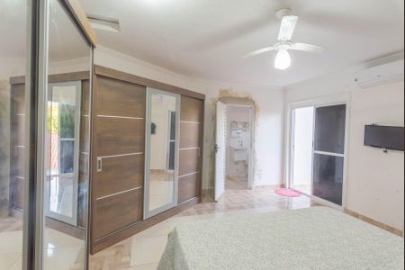 Casa à venda com 280m², 3 quartos e 3 vagasCasa 2- Suíte